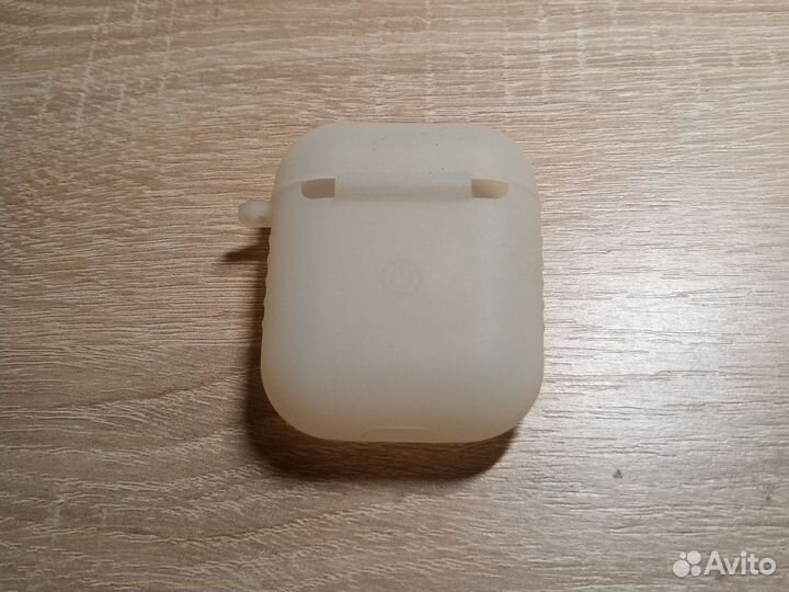 Чехол на airpods