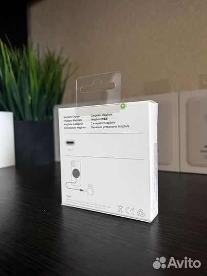 Беспроводная зарядка magsafe