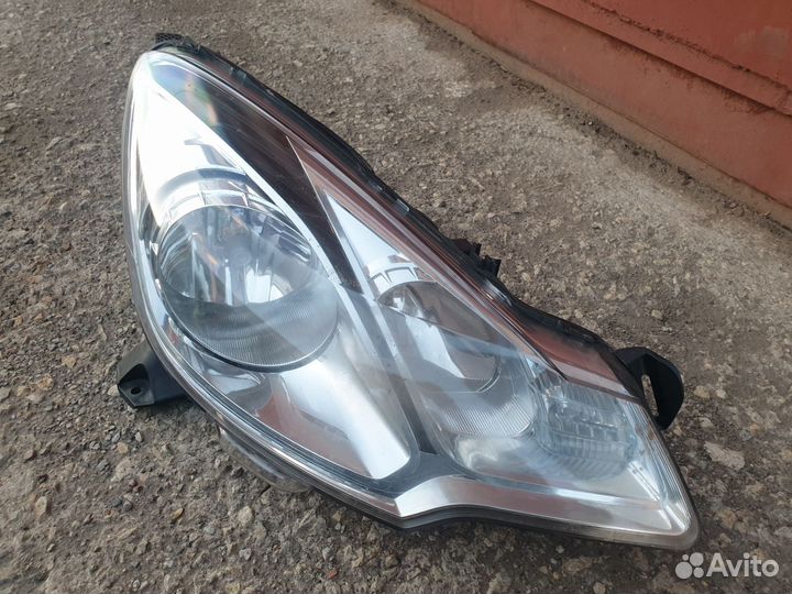 Фара правая Citroen DS3 A5C5F01