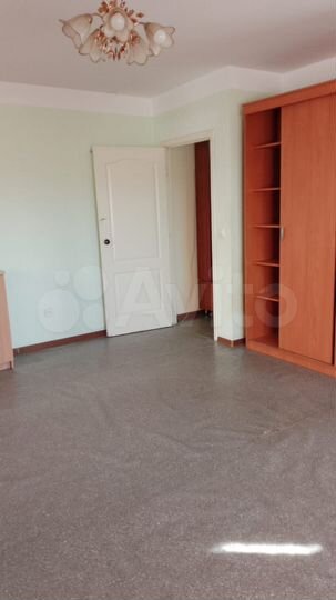 1-к. квартира, 37 м², 1/3 эт.