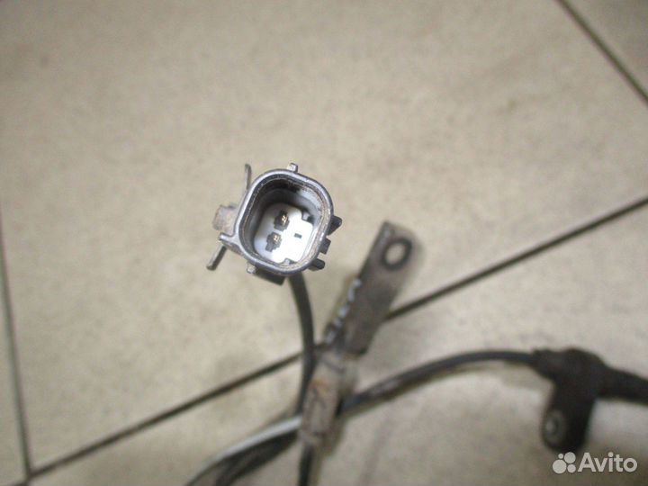 Датчик ABS передний левый Toyota Corolla (E150)