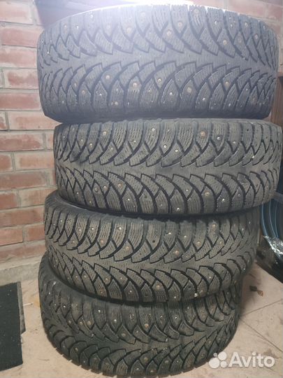 Nordman Nordman 4 215/65 R16