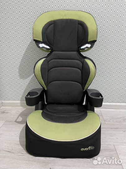 Детское кресло бустер