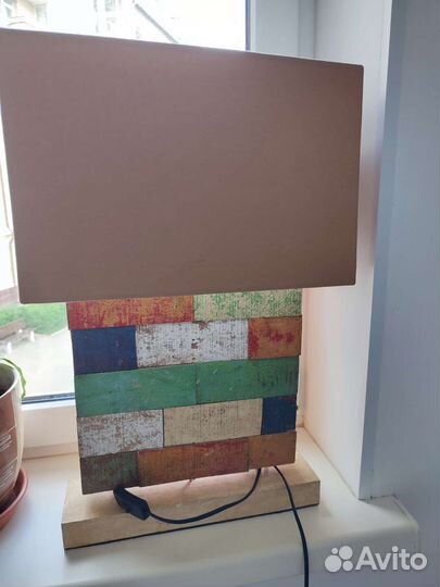 Светильники настольный