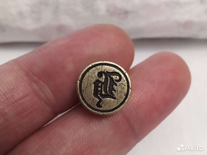 Старинная сургучная печать