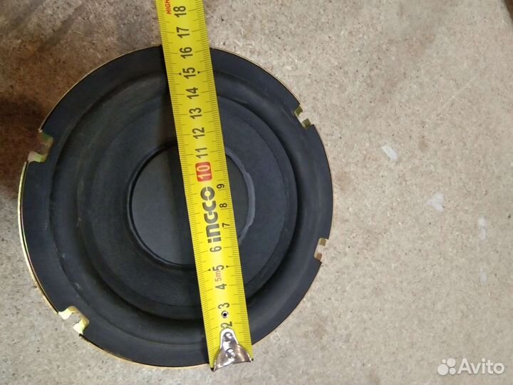 Динамик саббуфера