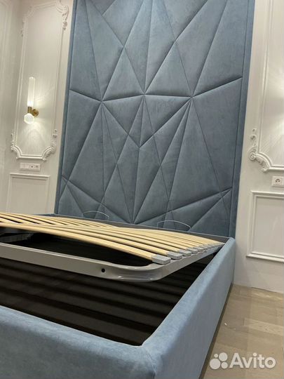 Мягкие стеновые панели и кровать