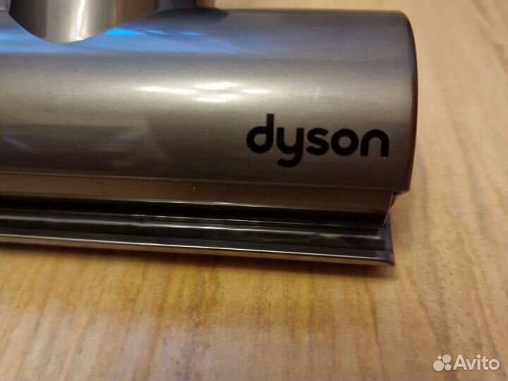 Мини-электрощётка dyson v8 158685 новая