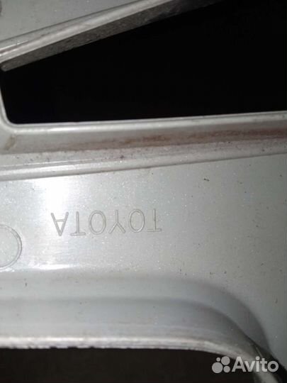 Колпак r15 toyota
