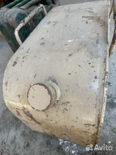 Канистры металлические 20 литров