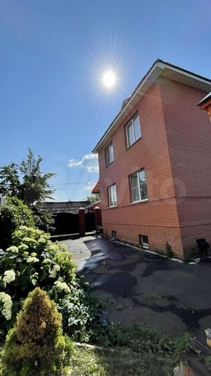 Таунхаус 280 м² на участке 6,5 сот.