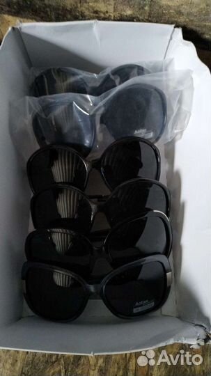 Очки солнцезащитные