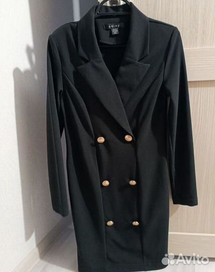 Платья женские