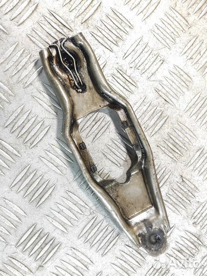 Вилка сцепления Volkswagen Transporter T5