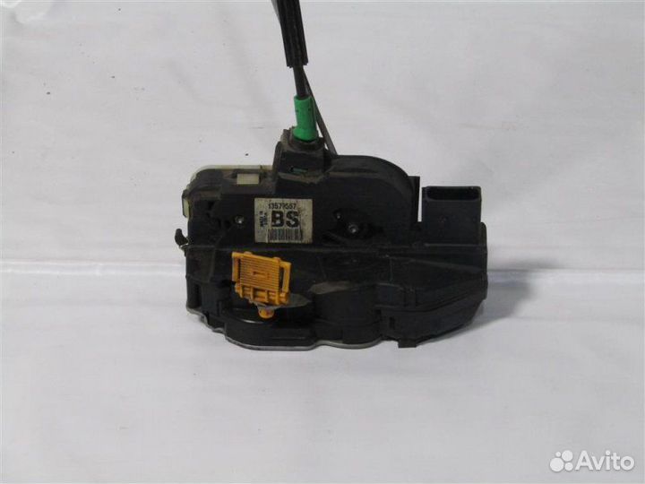 Замок двери задней левой Chevrolet Cruze седан