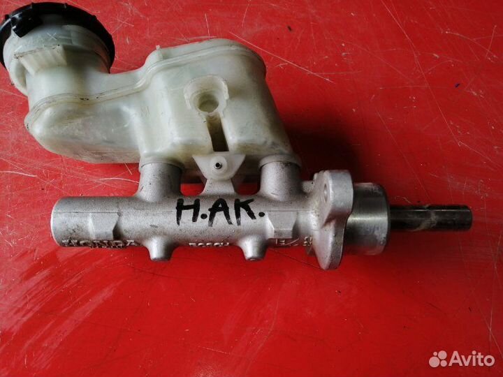 Главный тормозной цилиндр Honda Accord 7