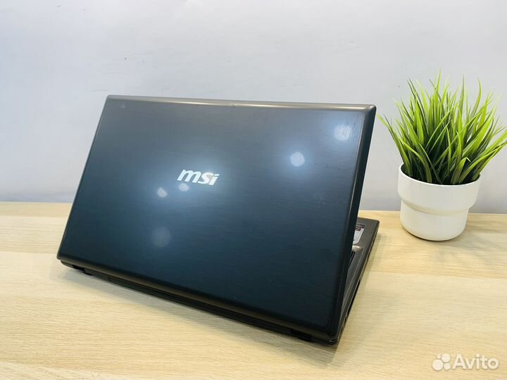 Игровой ноутбук MSI