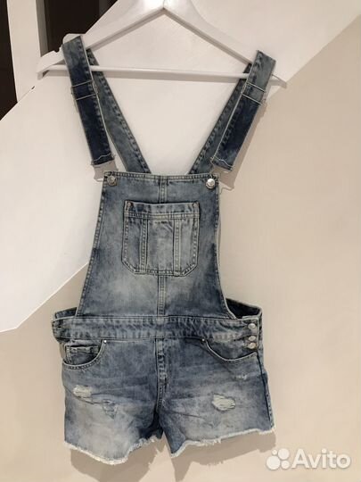 Джинсовый комбинезон женский