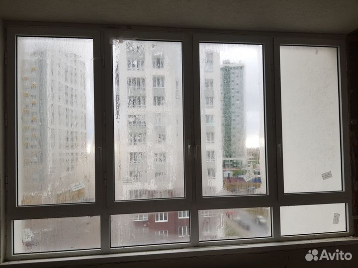 Остекленный оконный блок для лоджии