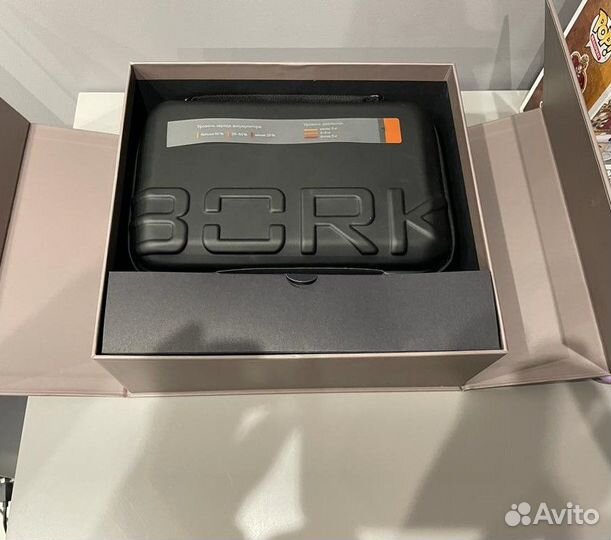 Перкуссионный массажер для тела Bork D701 gg