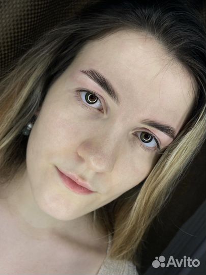 Окрашивание Коррекция Ламинирование бровей