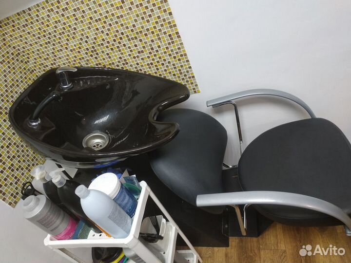 Сдаю парикмахерское кресло