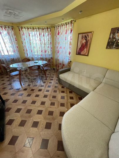 3-к. квартира, 111 м², 6/10 эт.