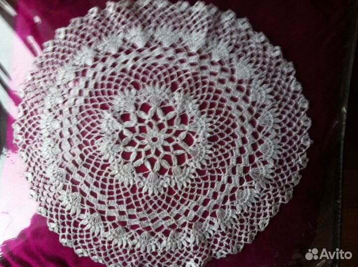 Салфетки льняные и вязаные крючком