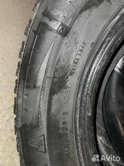 Michelin X-Ice North 215/65 R16 102T