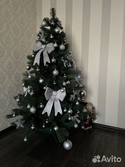 Елка искусственная