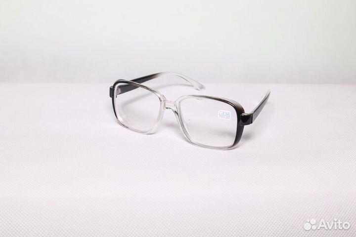 Очки для зрения с диоптриями -2.5 (черные)