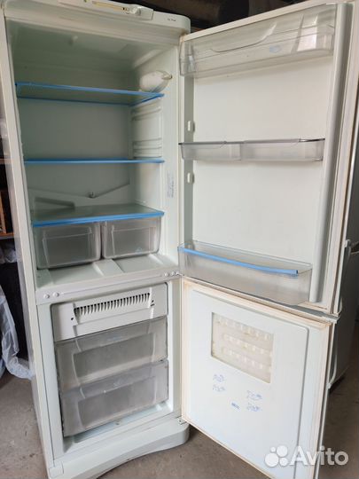 Холодильник indesit