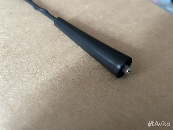 Автомобильная антенна на Nissan X Trail T32