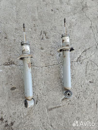 Задние стойки ваз 2110 - 12