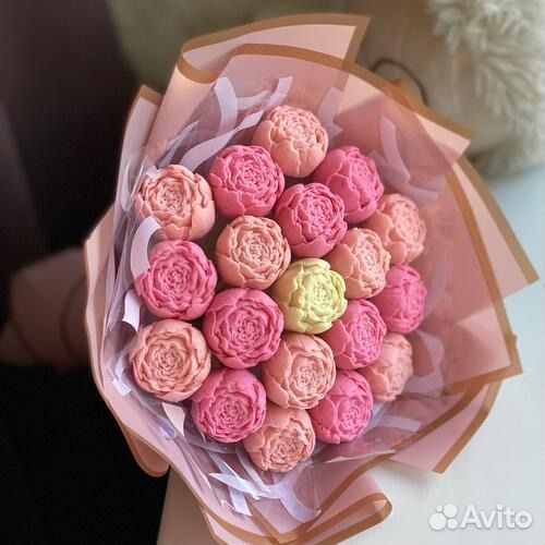 Вкусный букет из шоколадных цветов учителю