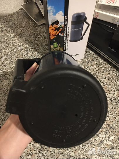 Термос с широким горловиной