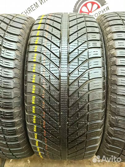 Goodyear Vector 4Seasons 235/50 R17 96V