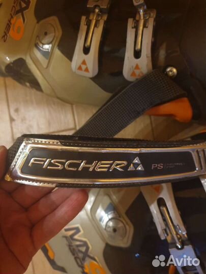 Горнолыжные ботинки