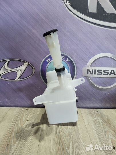 Бачок омывателя Geely emgrand EC7