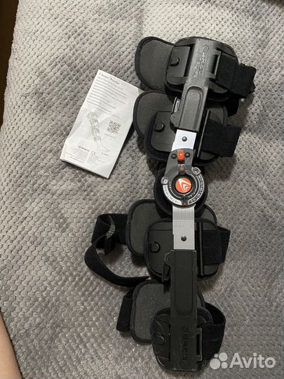 Ортез на коленный сустав