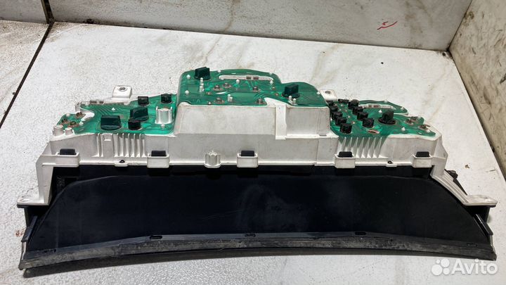 Панель приборов (щиток) Toyota Previa