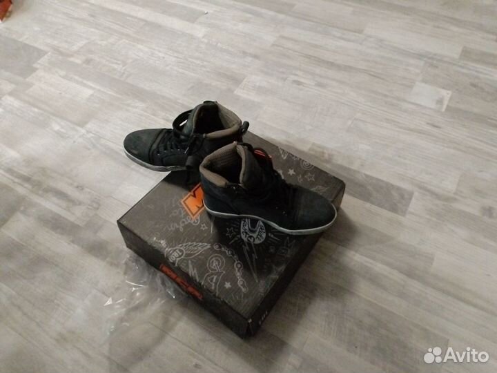 Мотоботинки женские 39 размер