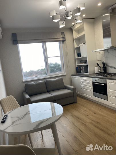 Клининг Уборка квартир. Окна витраж