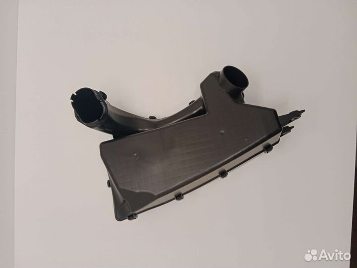 Резонатор воздушного фильтра Лада Веста