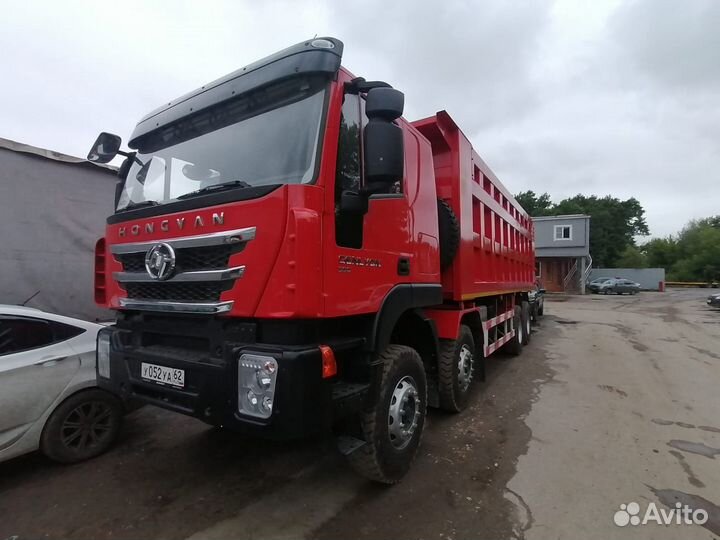 Водитель на самосвал