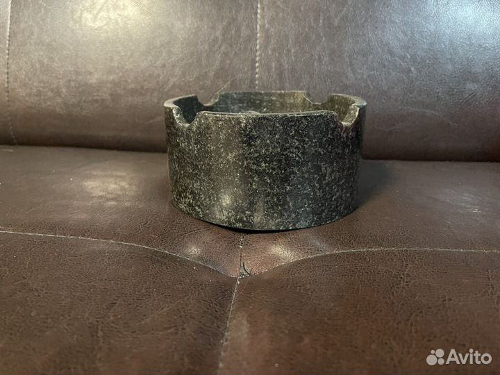 Пепельница из камня