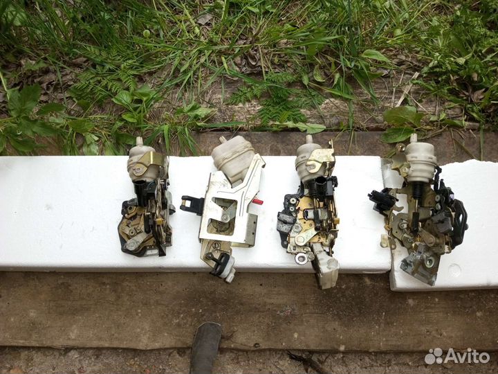 Замки дверей