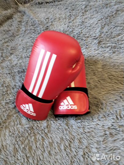 Набор боксерские перчатки и шлем adidas