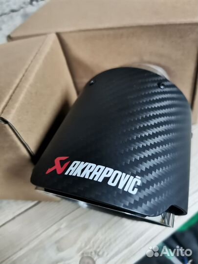 Насадка на глушитель Akrapovic Карбон с козырьком
