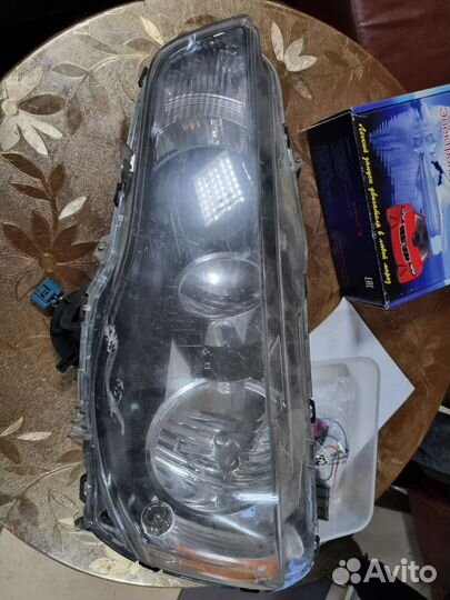 Фара левая на mitsubishi lancer 10